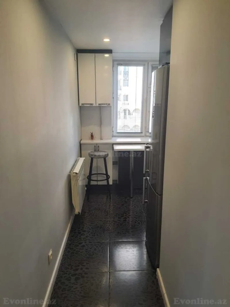Satılır 2 otaqlı Mənzil Köhnə tikili 50 m² Nəsimi r. - şəkil 9