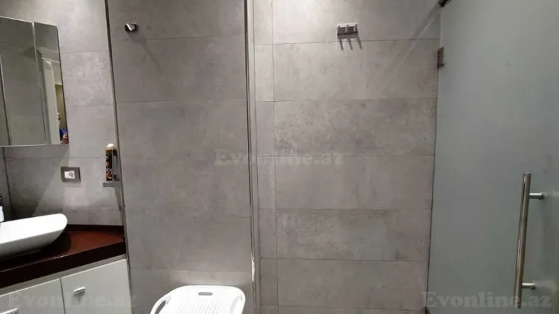 Satılır 4 otaqlı Mənzil Yeni tikili 178 m² Nəsimi r. - şəkil 9