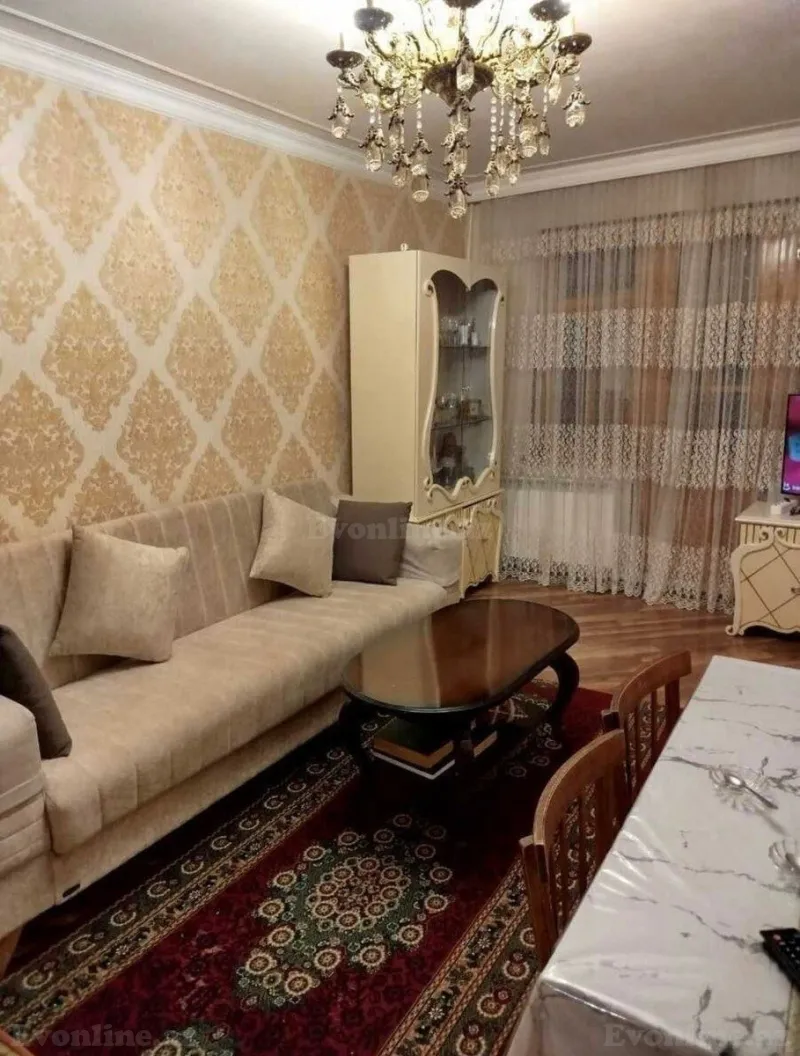 Satılır 2 otaqlı Mənzil Köhnə tikili 50 m² 8-ci kilometr