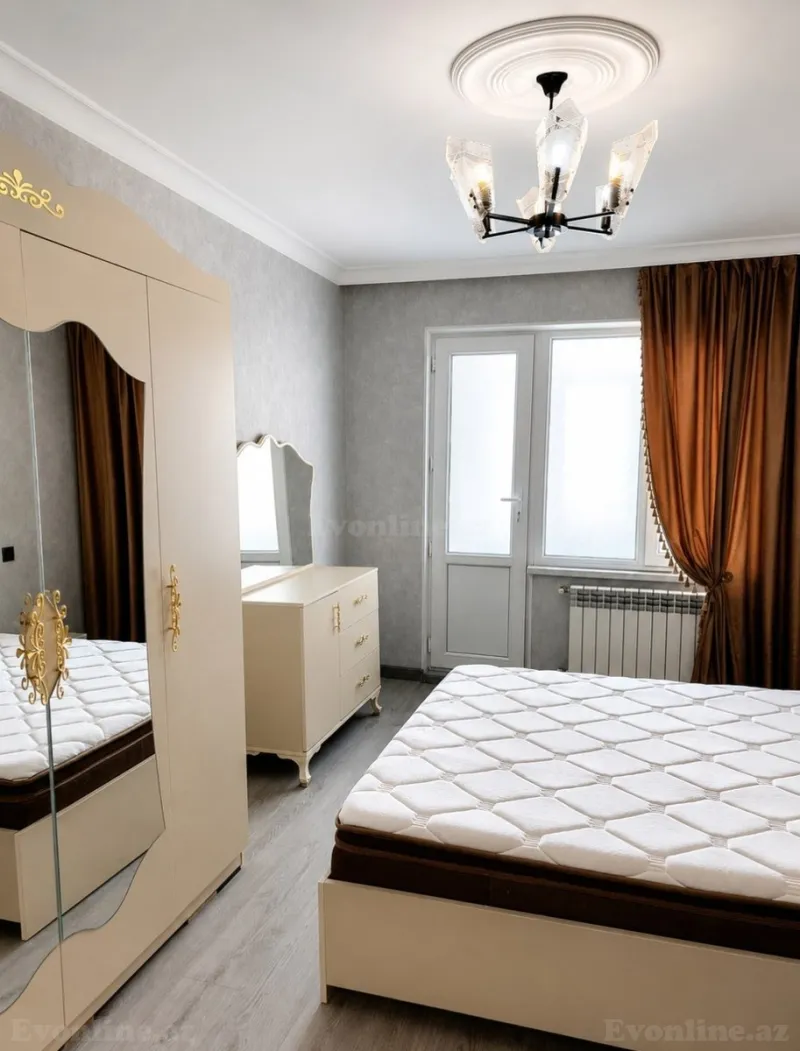 Kirayə verilir 2 otaqlı Mənzil Köhnə tikili 65 m² 8-ci mikrorayon