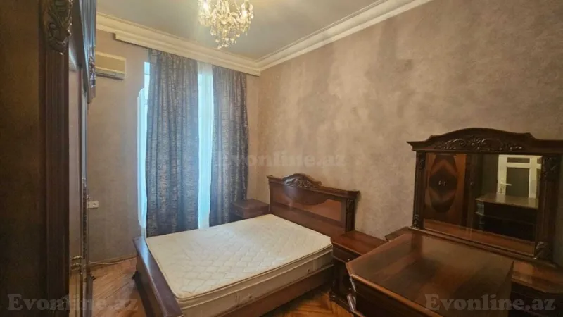 Kirayə verilir 3 otaqlı Mənzil Köhnə tikili 50 m² Sahil m. - şəkil 5