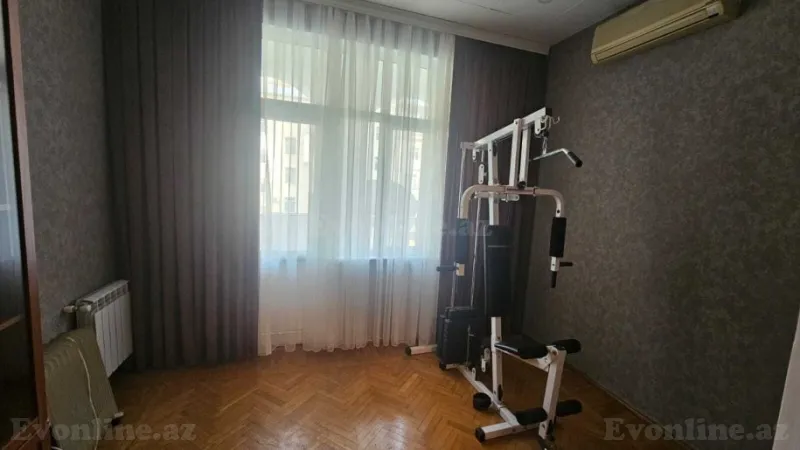 Kirayə verilir 3 otaqlı Mənzil Köhnə tikili 50 m² Sahil m. - şəkil 6