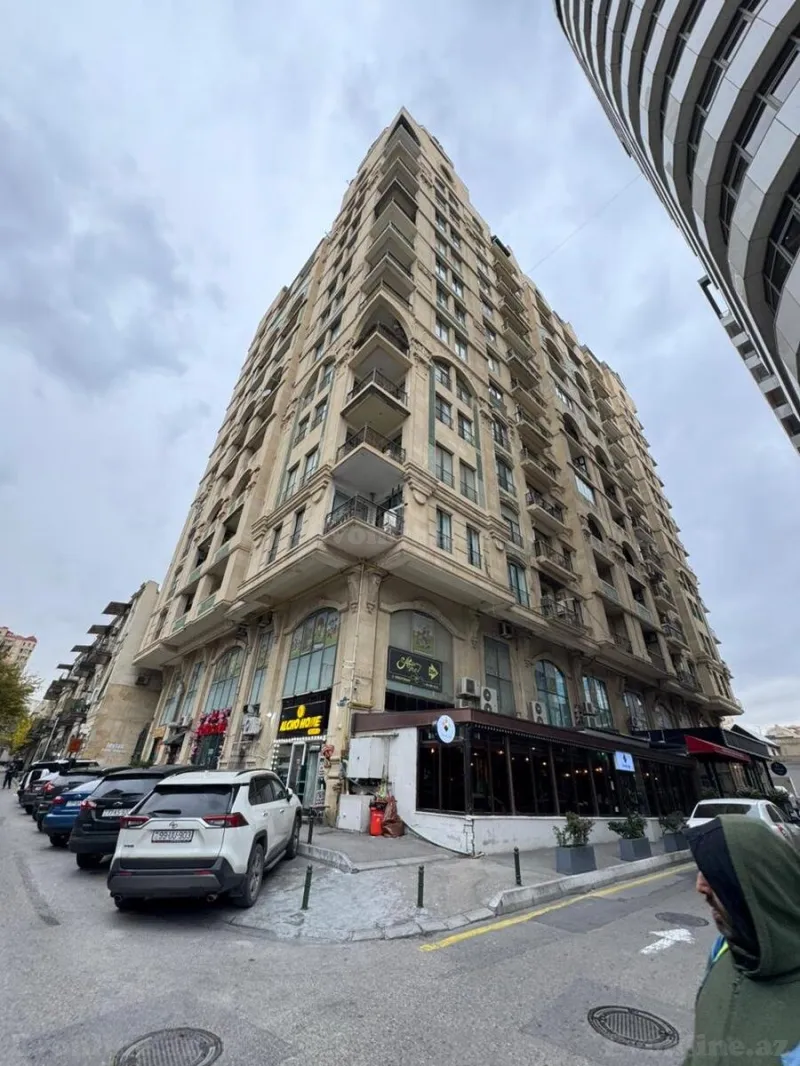 Satılır 4 otaqlı Mənzil Yeni tikili 200 m² Sahil m. - şəkil 26