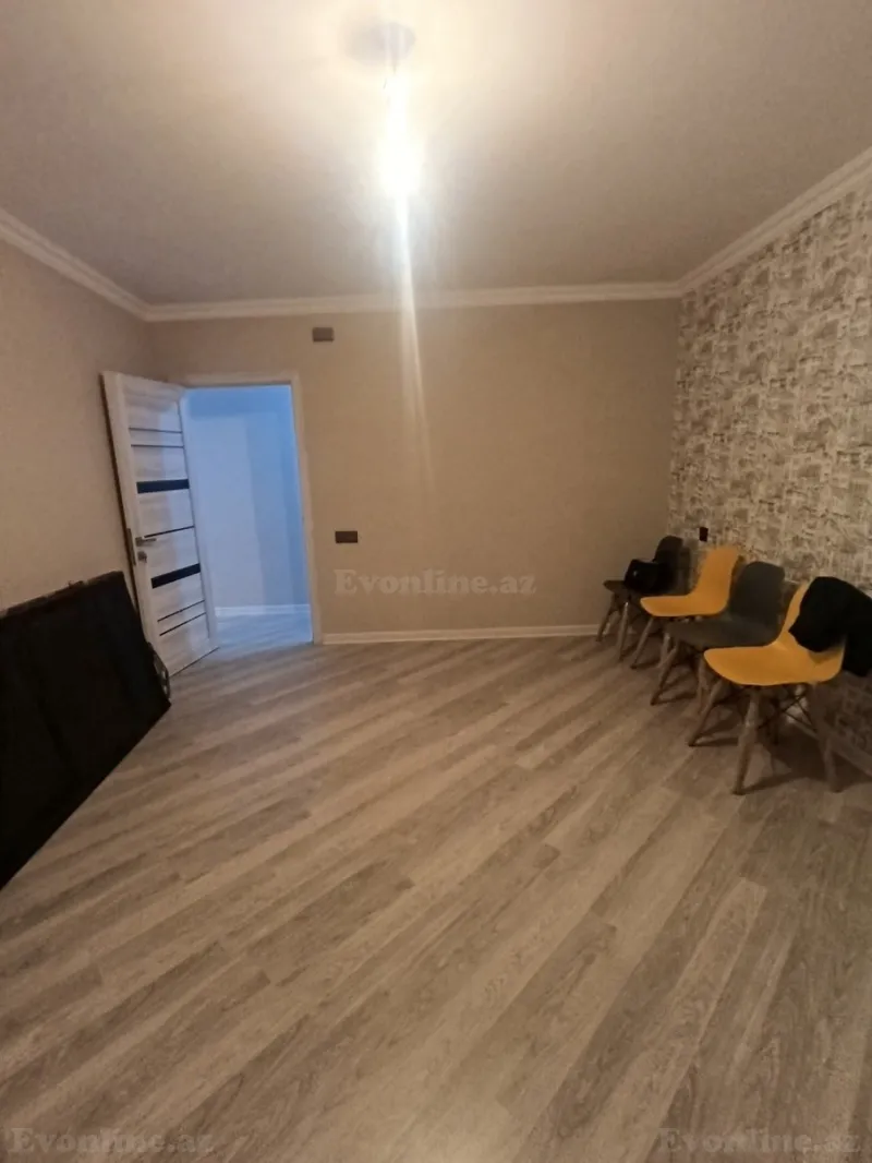 Satılır 2 otaqlı Mənzil Köhnə tikili 55 m² 7-ci mikrorayon - şəkil 5