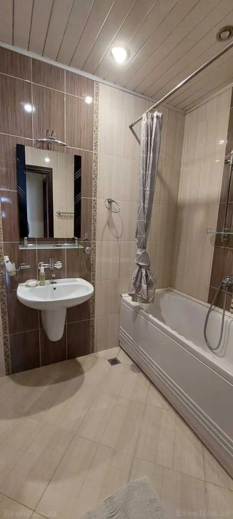 Kirayə verilir 2 otaqlı Mənzil Yeni tikili 65 m² Nərimanov r. - şəkil 4