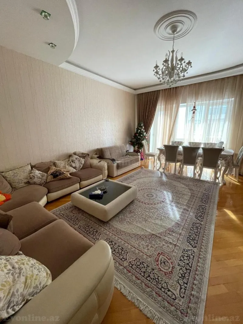 Satılır 3 otaqlı Mənzil Yeni tikili 141 m² 8 Noyabr m.