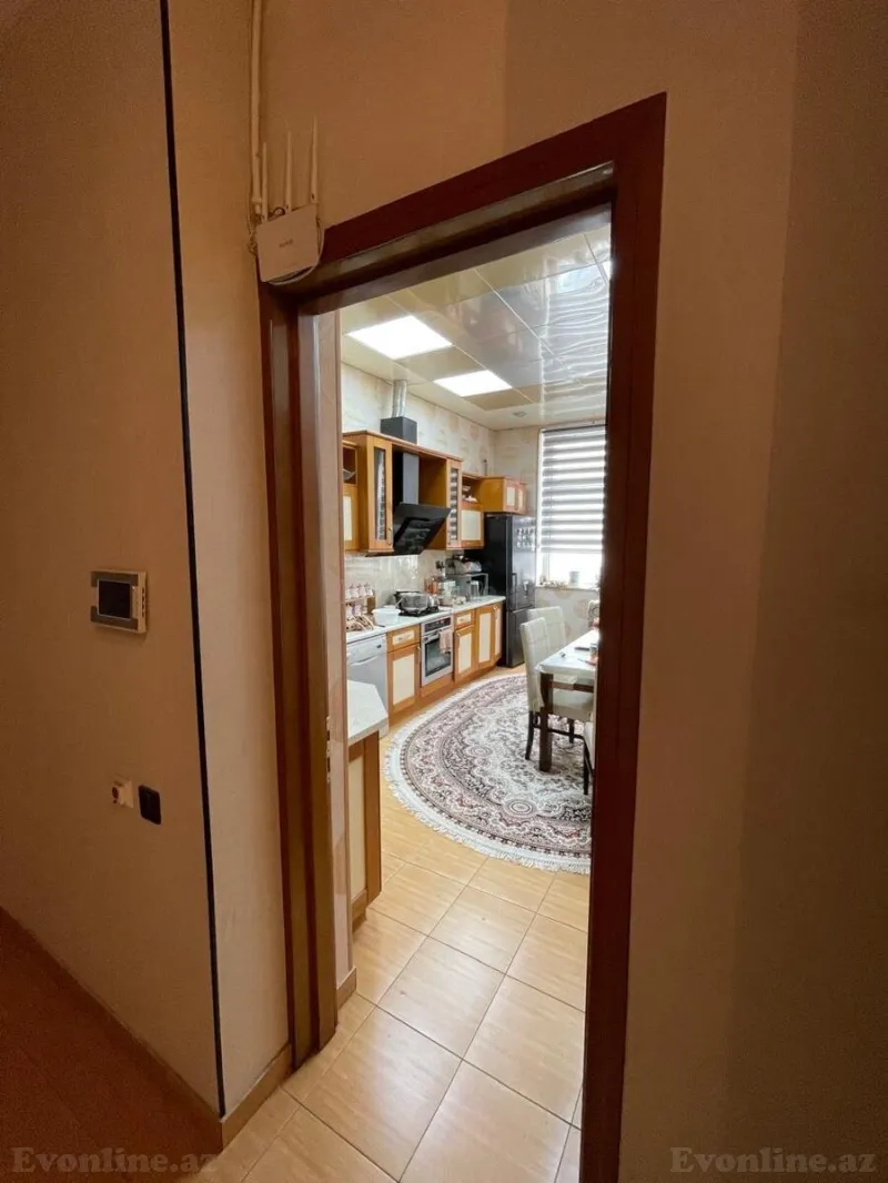 Satılır 3 otaqlı Mənzil Yeni tikili 141 m² 8 Noyabr m. - şəkil 4