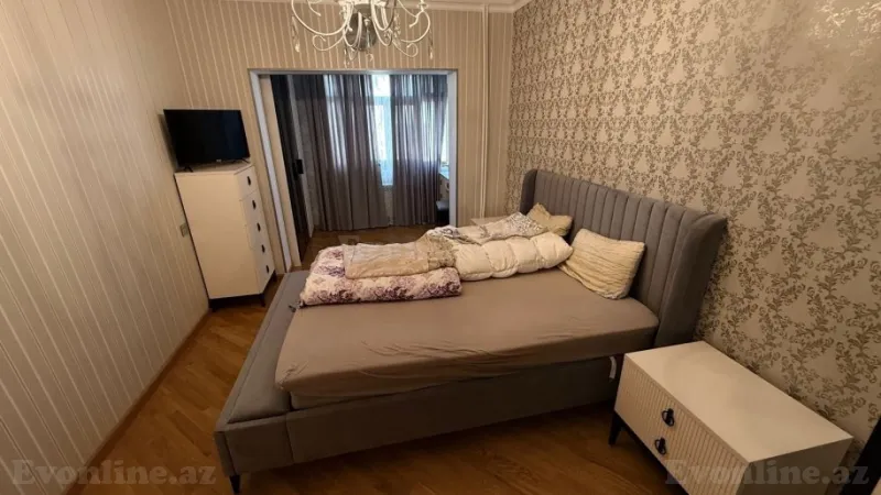 Satılır 2 otaqlı Mənzil Köhnə tikili 65 m² Gənclik m. - şəkil 5