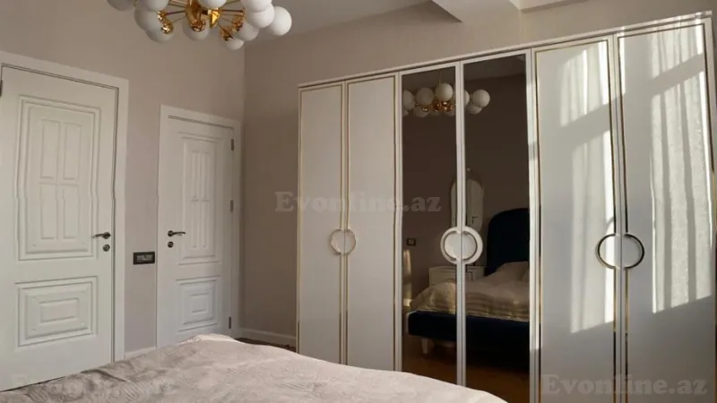 Kirayə verilir 3 otaqlı Mənzil Yeni tikili 130 m² İnşaatçılar m. - şəkil 15