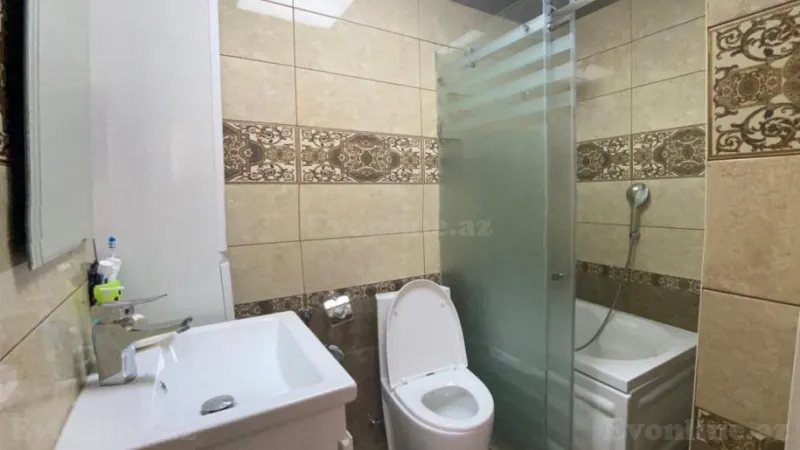 Kirayə verilir 3 otaqlı Mənzil Yeni tikili 130 m² İnşaatçılar m. - şəkil 16