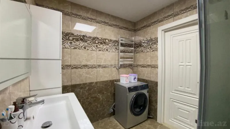 Kirayə verilir 3 otaqlı Mənzil Yeni tikili 130 m² İnşaatçılar m. - şəkil 18