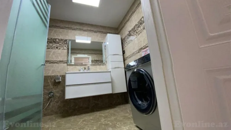 Kirayə verilir 3 otaqlı Mənzil Yeni tikili 130 m² İnşaatçılar m. - şəkil 19