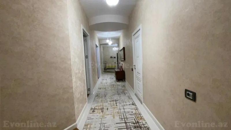 Kirayə verilir 3 otaqlı Mənzil Yeni tikili 130 m² İnşaatçılar m. - şəkil 22