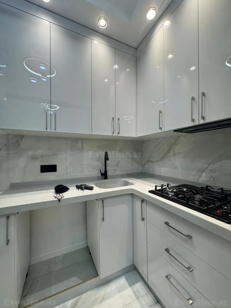 Satılır 2 otaqlı Mənzil Yeni tikili 58 m² Xətai r. - şəkil 5