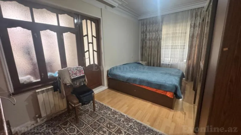 Satılır 4 otaqlı Mənzil Köhnə tikili 90 m² Neftçilər m. - şəkil 5