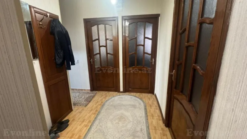Satılır 4 otaqlı Mənzil Köhnə tikili 90 m² Neftçilər m. - şəkil 12