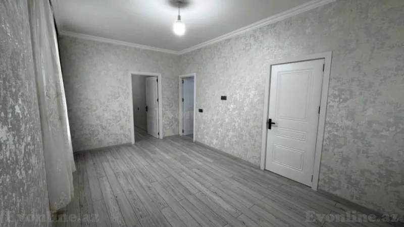 Satılır 2 otaqlı Mənzil Köhnə tikili 52 m² 4-cü mikrorayon