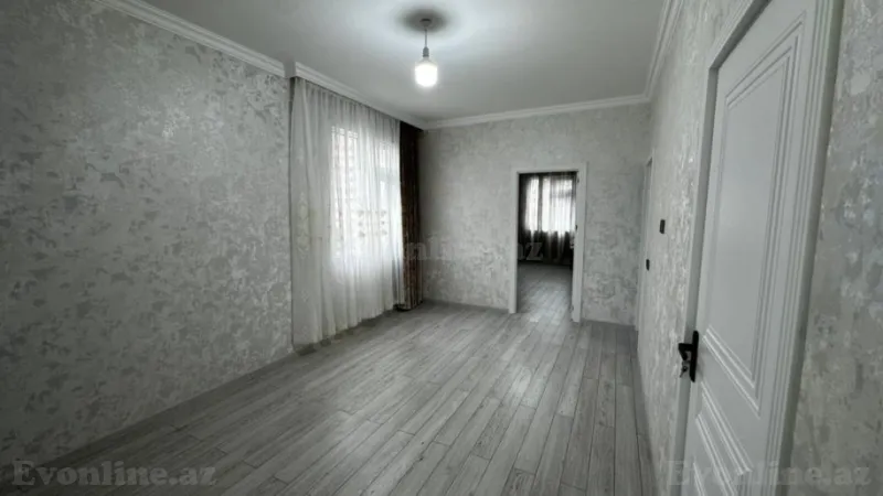 Satılır 2 otaqlı Mənzil Köhnə tikili 52 m² 4-cü mikrorayon - şəkil 3