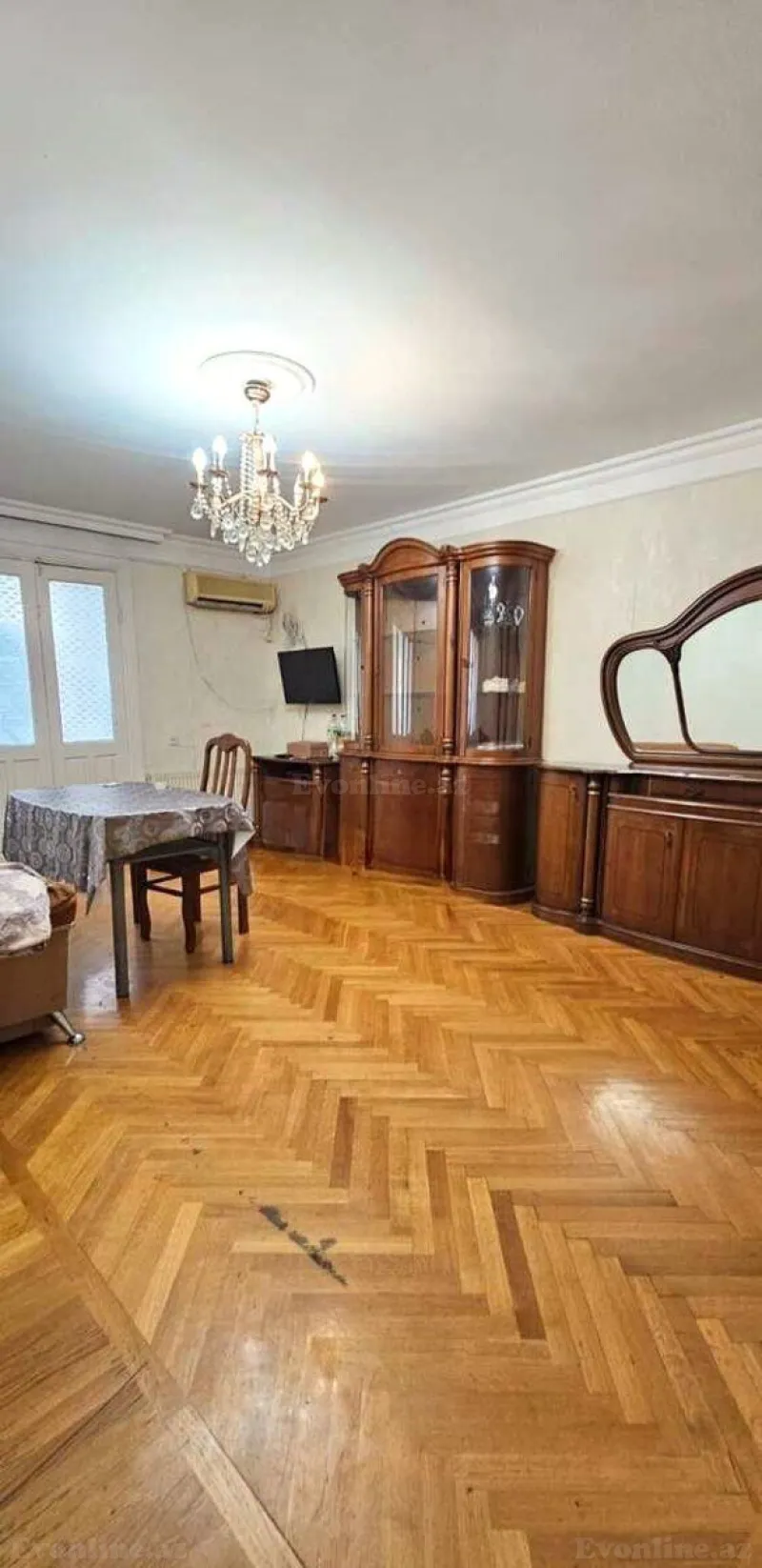 Satılır 3 otaqlı Mənzil Köhnə tikili 73 m² 4-cü mikrorayon
