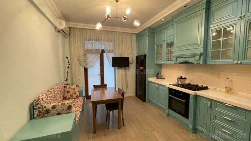 Satılır 4 otaqlı Mənzil Yeni tikili 140 m² Elmlər Akademiyası m. - şəkil 2