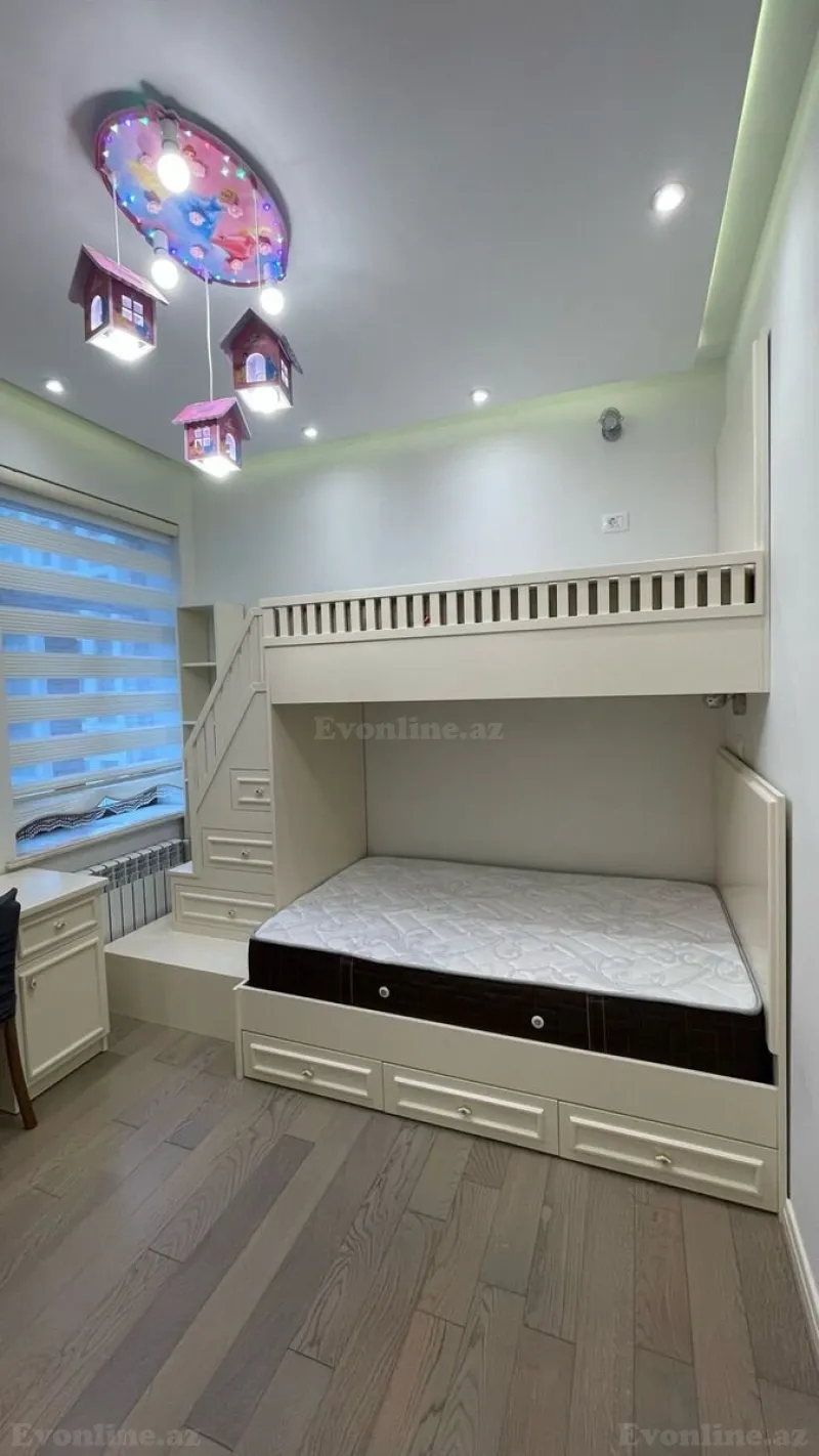 Satılır 4 otaqlı Mənzil Yeni tikili 140 m² Elmlər Akademiyası m. - şəkil 4