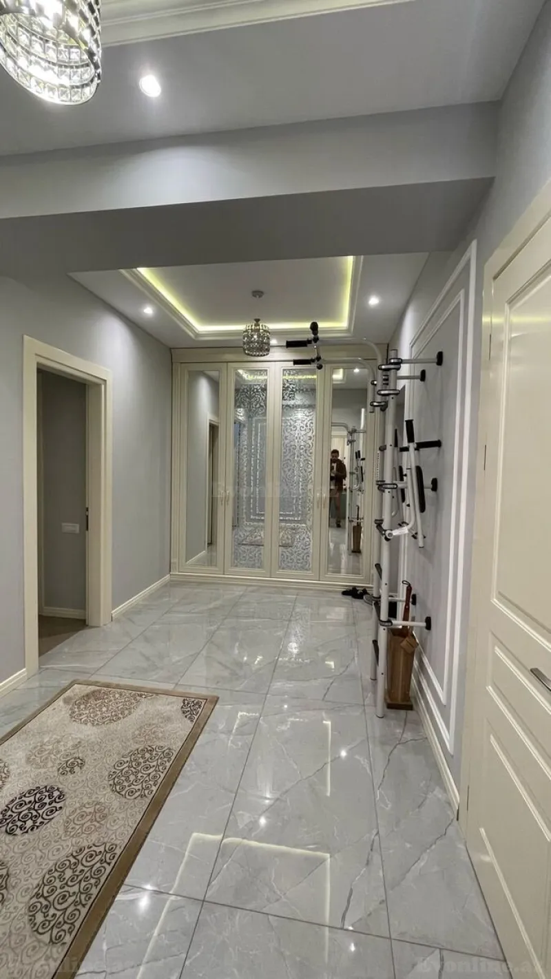 Satılır 4 otaqlı Mənzil Yeni tikili 140 m² Elmlər Akademiyası m. - şəkil 5