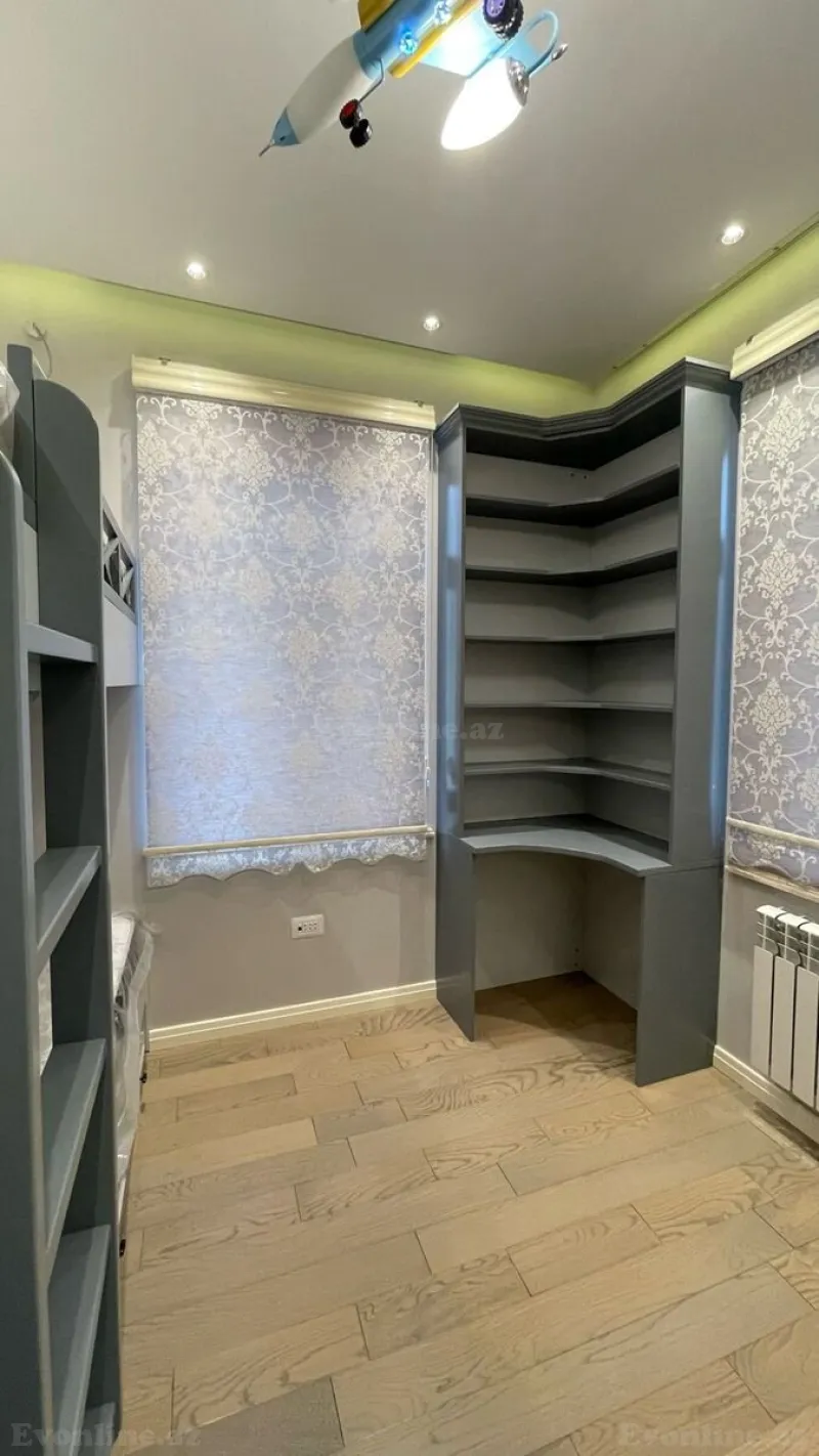 Satılır 4 otaqlı Mənzil Yeni tikili 140 m² Elmlər Akademiyası m. - şəkil 10
