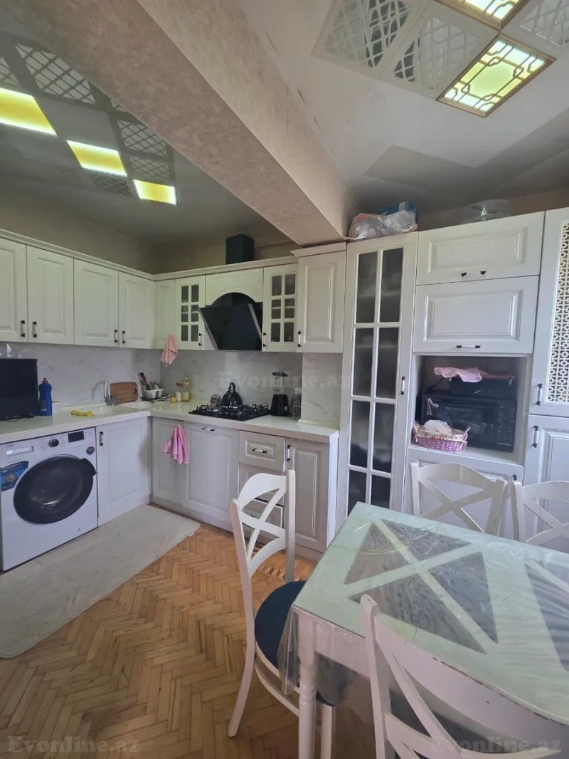 Satılır 4 otaqlı Mənzil Köhnə tikili 100 m² Yeni Yasamal - şəkil 6