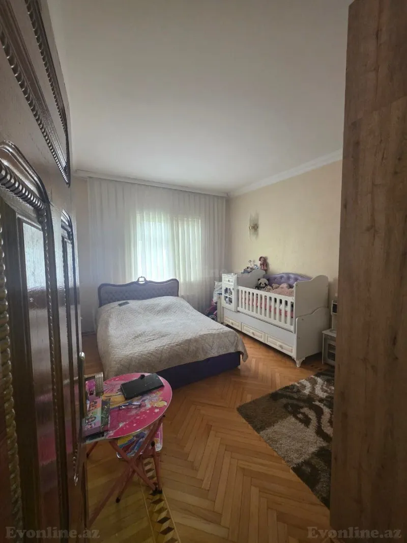 Satılır 4 otaqlı Mənzil Köhnə tikili 100 m² Yeni Yasamal - şəkil 8