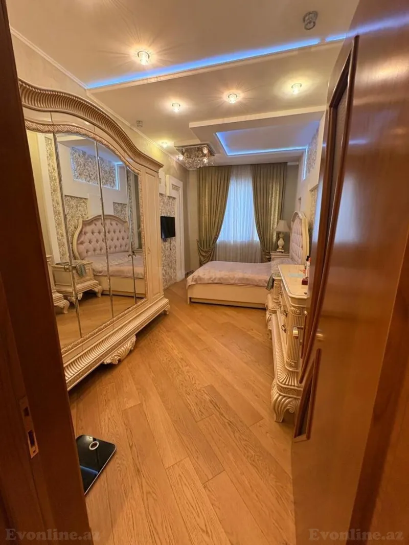 Satılır 4 otaqlı Mənzil Yeni tikili 170 m² 8 Noyabr m. - şəkil 5