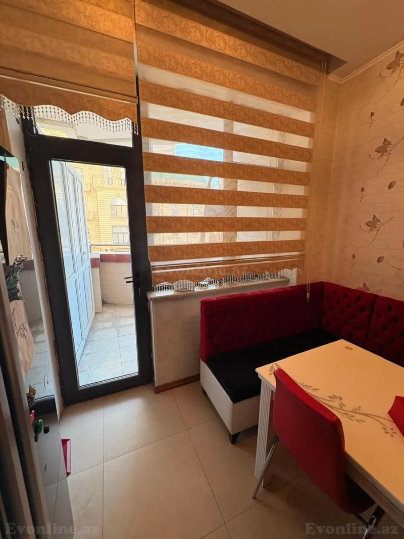 Satılır 4 otaqlı Mənzil Yeni tikili 170 m² 8 Noyabr m. - şəkil 14
