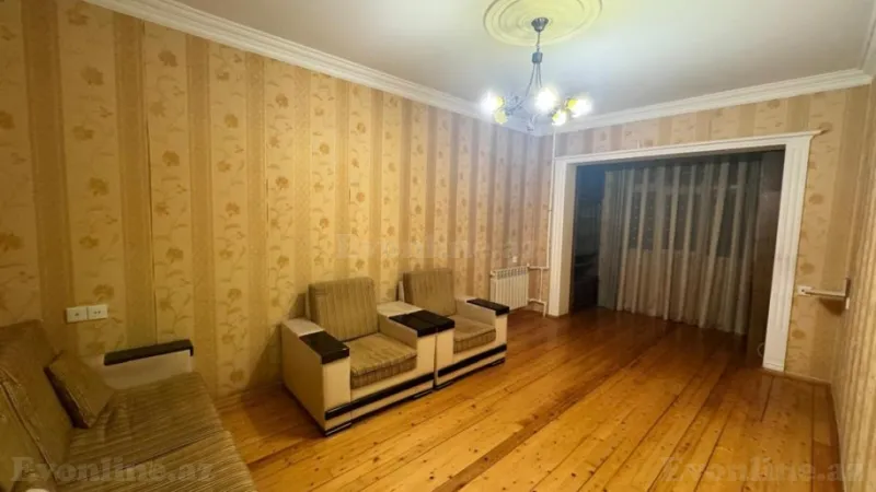 Satılır 3 otaqlı Mənzil Köhnə tikili 80 m² 7-ci mikrorayon