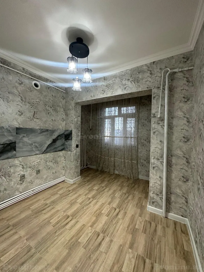Satılır 2 otaqlı Mənzil Köhnə tikili 65 m² Suraxanı r. - şəkil 5