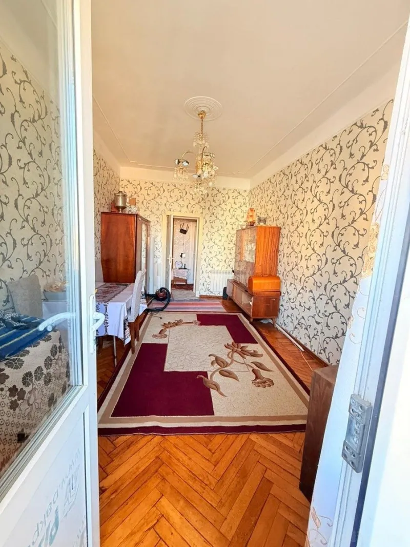 Satılır 3 otaqlı Mənzil Köhnə tikili 75 m² Nizami m. - şəkil 8