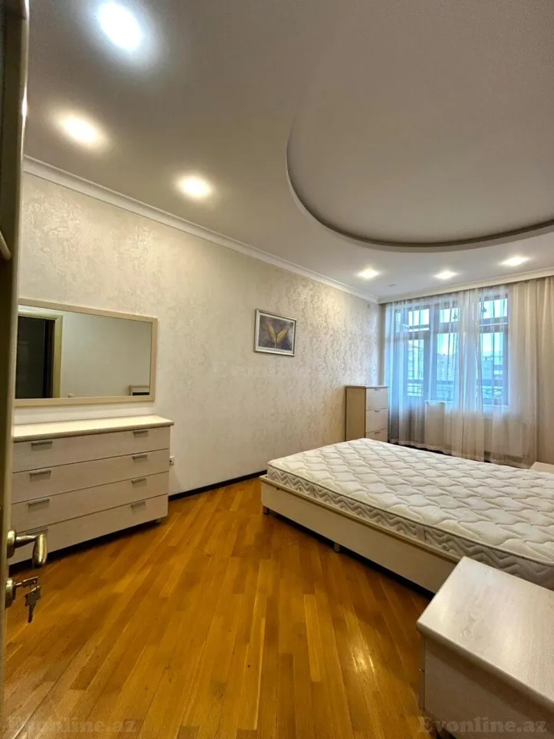 Satılır 2 otaqlı Mənzil Yeni tikili 95 m² Nəsimi r. - şəkil 9