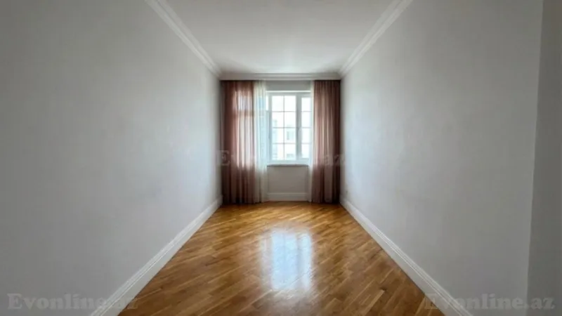 Satılır 3 otaqlı Mənzil Yeni tikili 158 m² Elmlər Akademiyası m. - şəkil 4