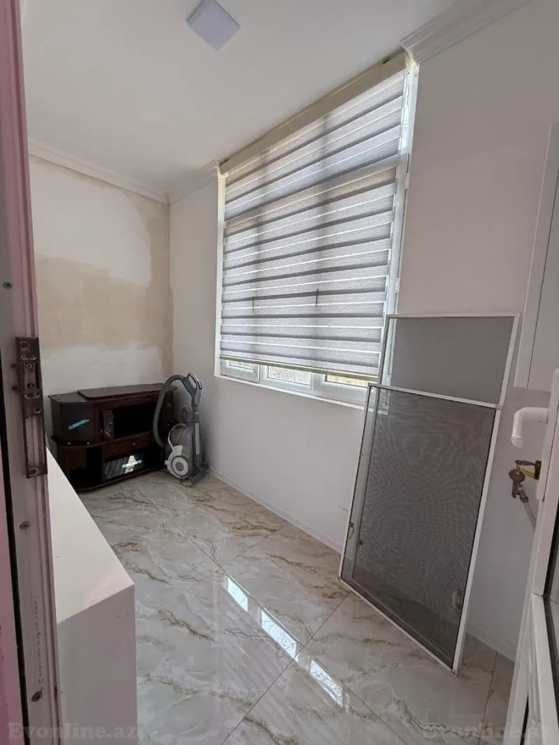 Satılır 2 otaqlı Mənzil Köhnə tikili 65 m² 4-cü mikrorayon - şəkil 9