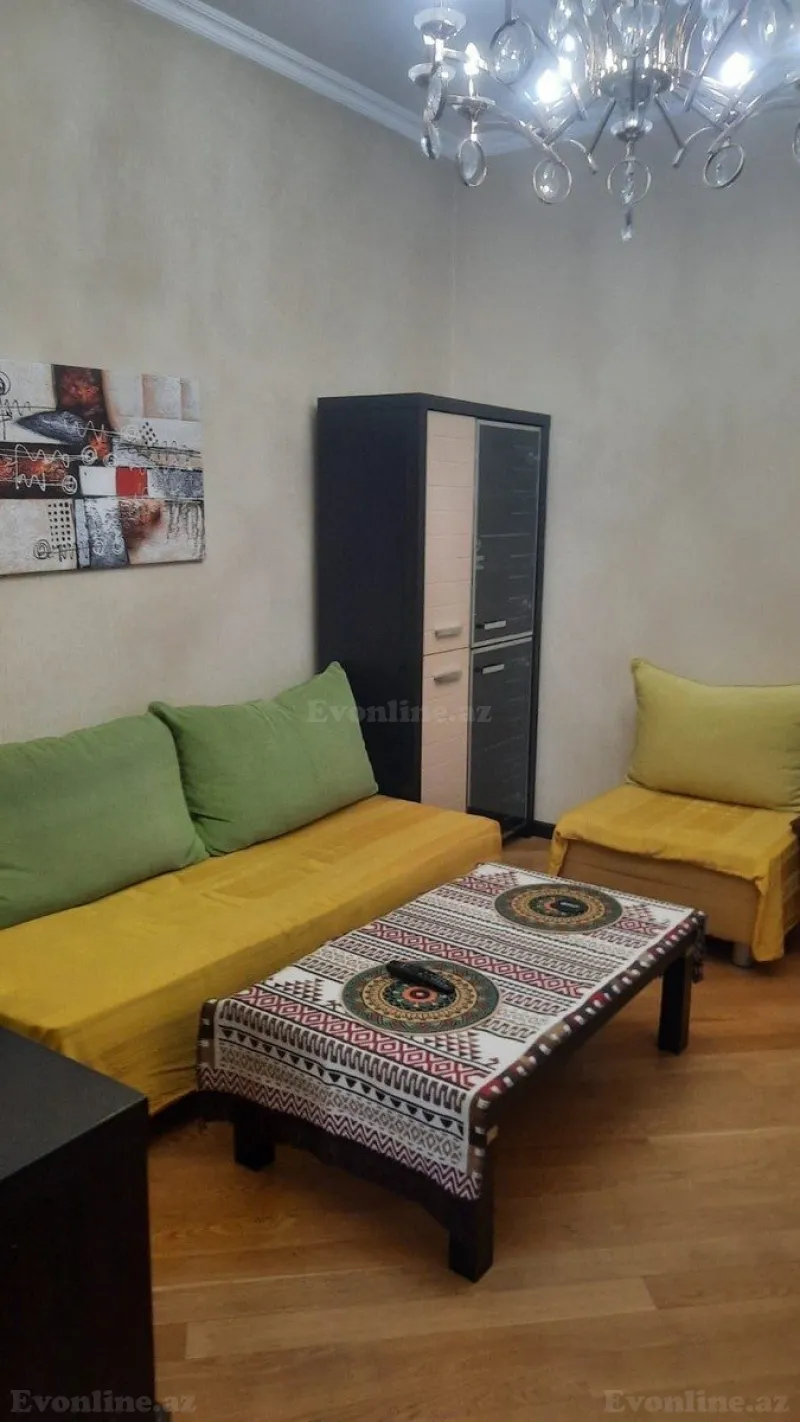 Satılır 3 otaqlı Mənzil Köhnə tikili 90 m² Nizami m. - şəkil 2