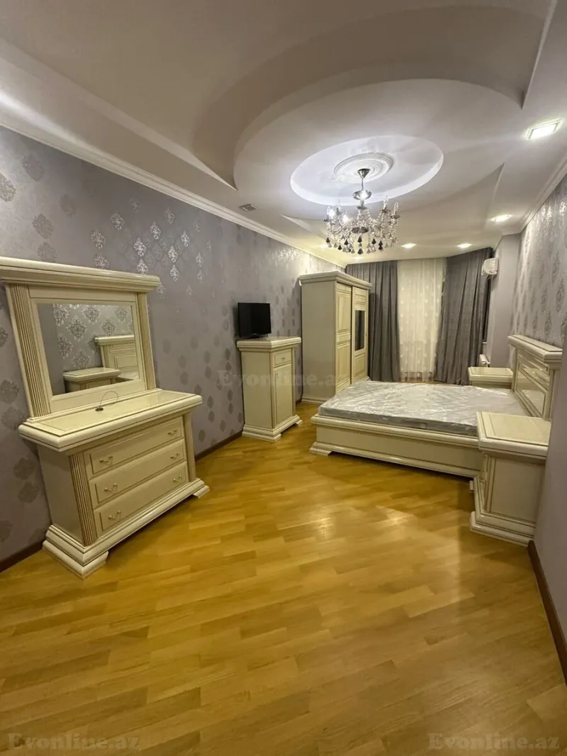 Kirayə verilir 4 otaqlı Mənzil Yeni tikili 198 m² Xətai m. - şəkil 7