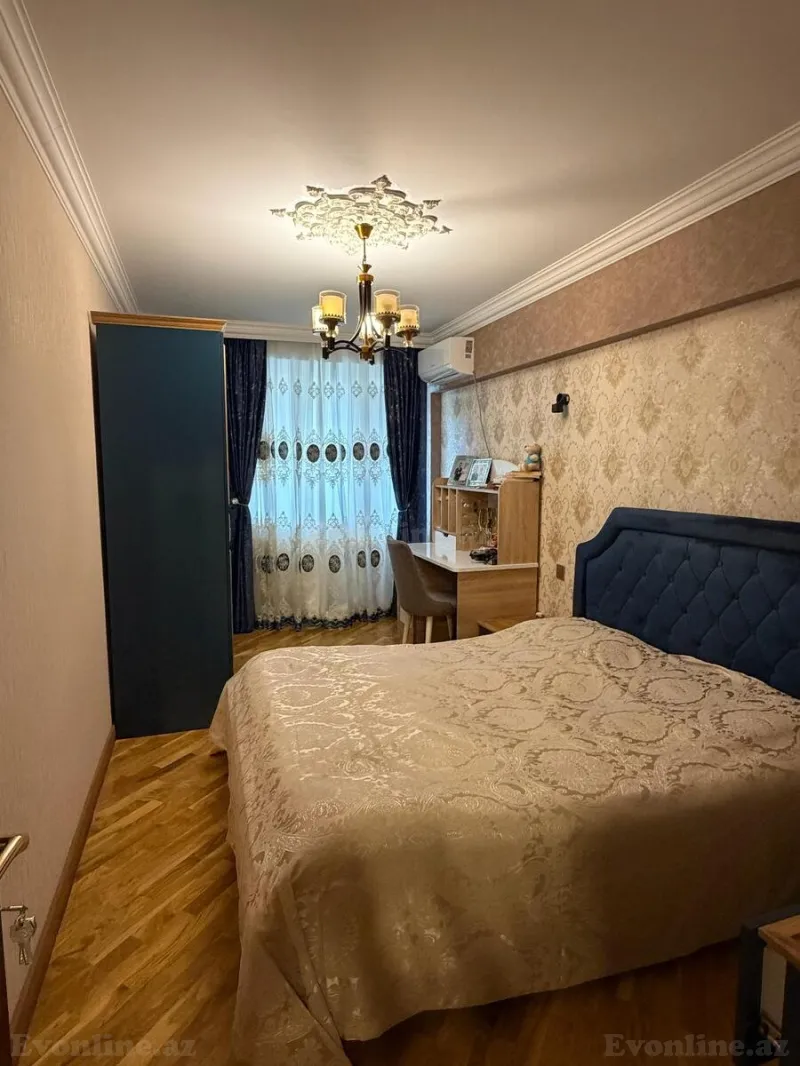 Satılır 3 otaqlı Mənzil Köhnə tikili 80 m² Gənclik m. - şəkil 2