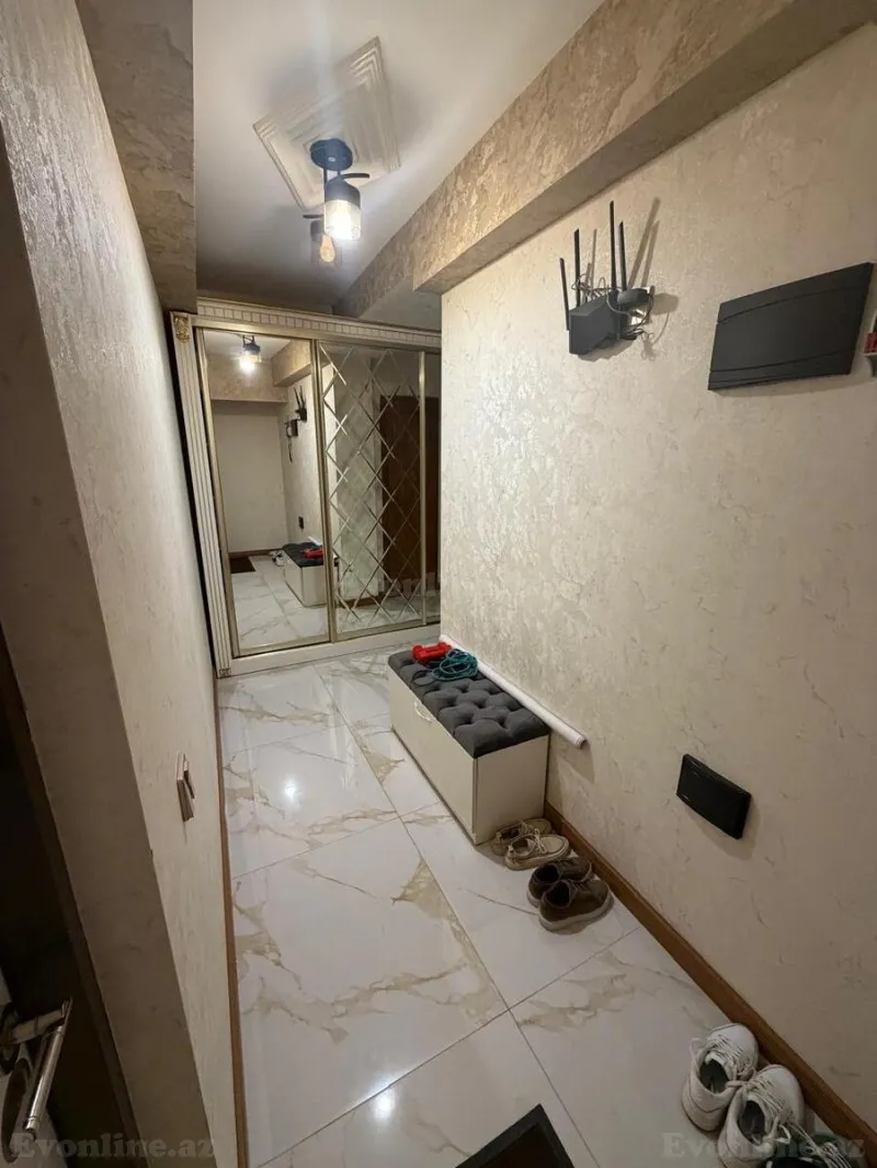 Satılır 3 otaqlı Mənzil Köhnə tikili 80 m² Gənclik m. - şəkil 5