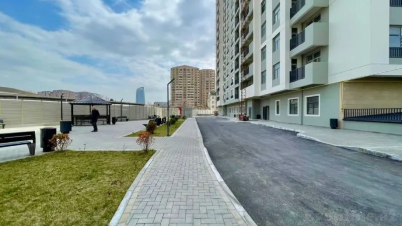 Satılır 4 otaqlı Mənzil Yeni tikili 175 m² 28 May m. - şəkil 2
