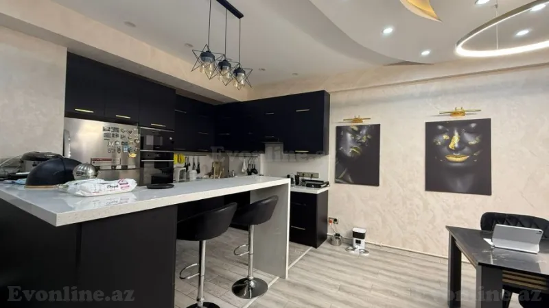 Satılır 3 otaqlı Mənzil Yeni tikili 135 m² 28 May m. - şəkil 8
