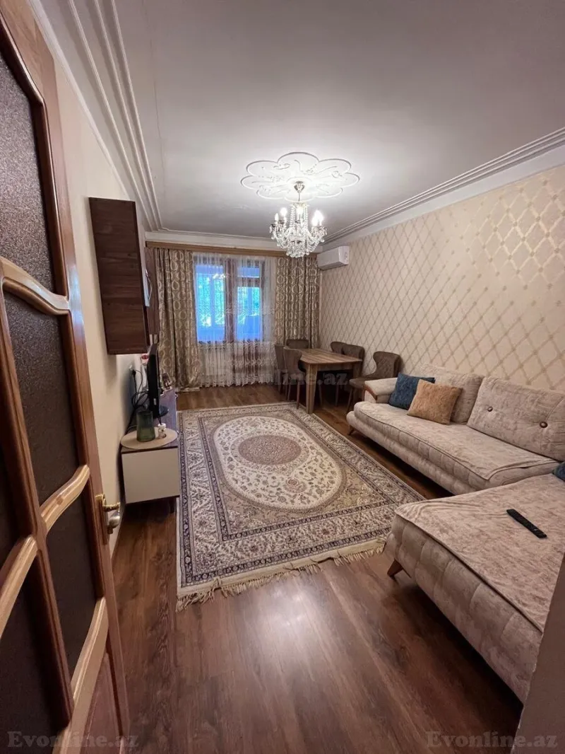 Satılır 3 otaqlı Mənzil Köhnə tikili 95 m² Nəriman Nərimanov m.