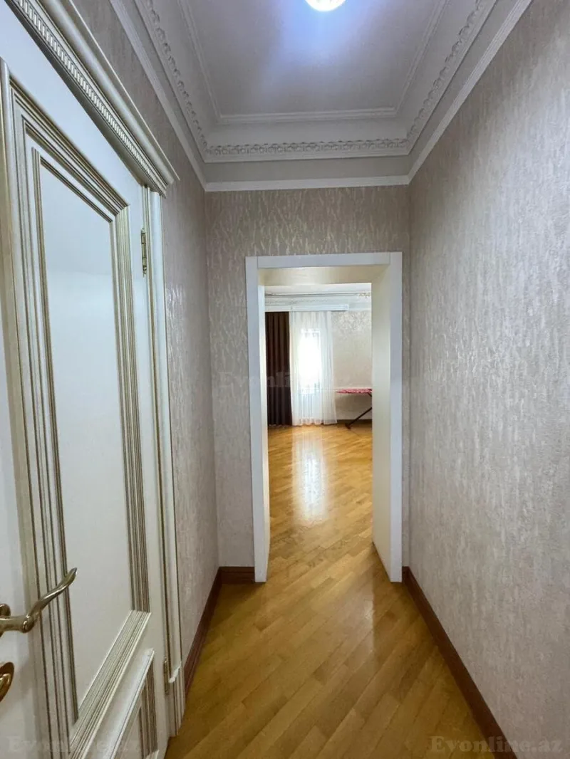 Kirayə verilir 4 otaqlı Mənzil Yeni tikili 250 m² Sahil m. - şəkil 18