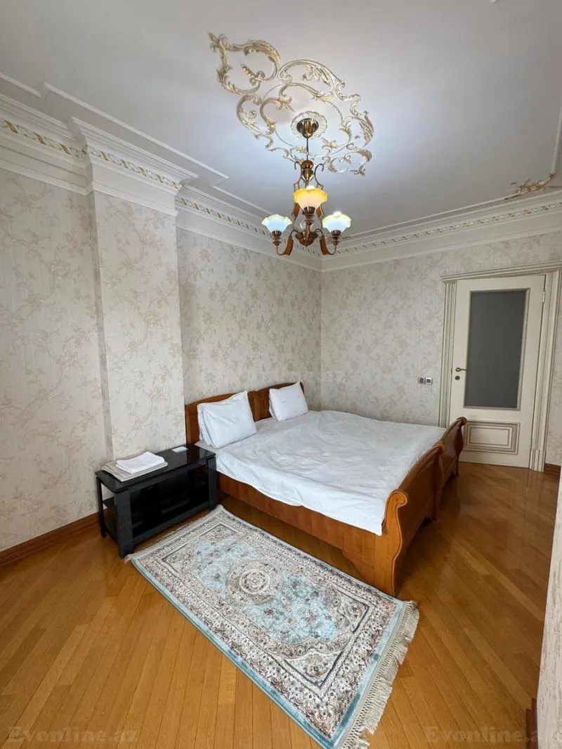 Kirayə verilir 4 otaqlı Mənzil Yeni tikili 250 m² Sahil m. - şəkil 20