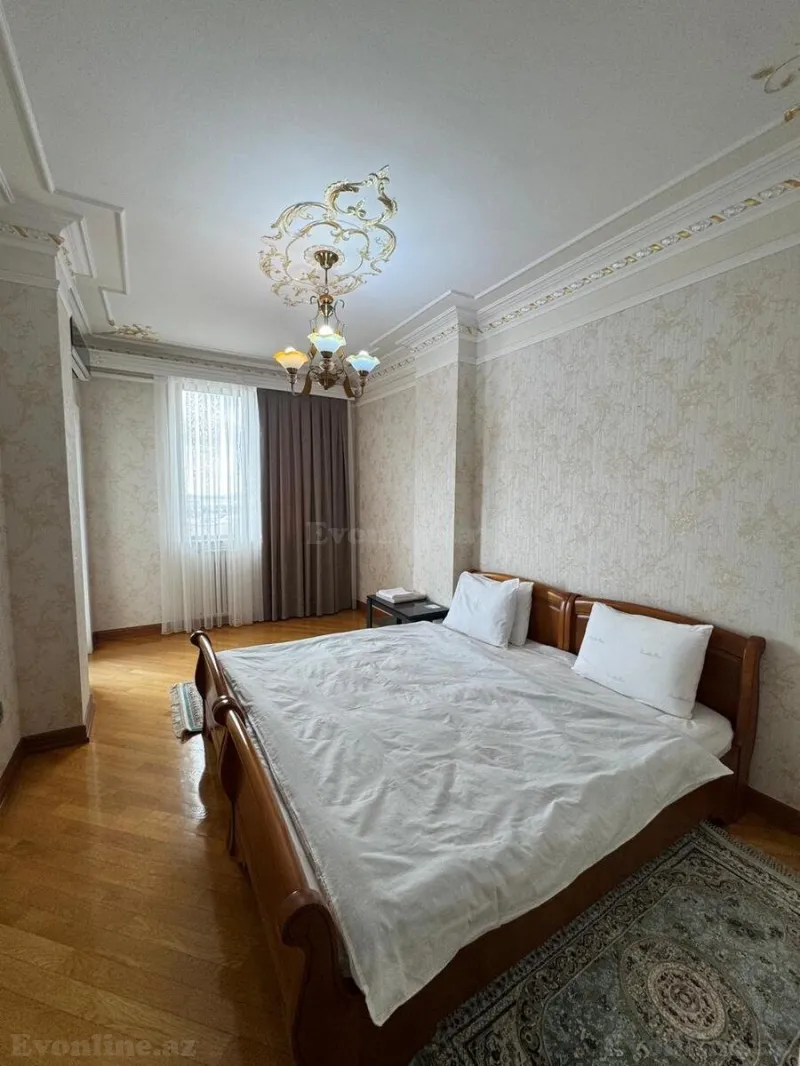 Kirayə verilir 4 otaqlı Mənzil Yeni tikili 250 m² Sahil m. - şəkil 21