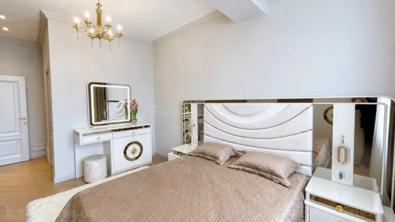 Satılır 3 otaqlı Mənzil Yeni tikili 112 m² 28 May m. - şəkil 5