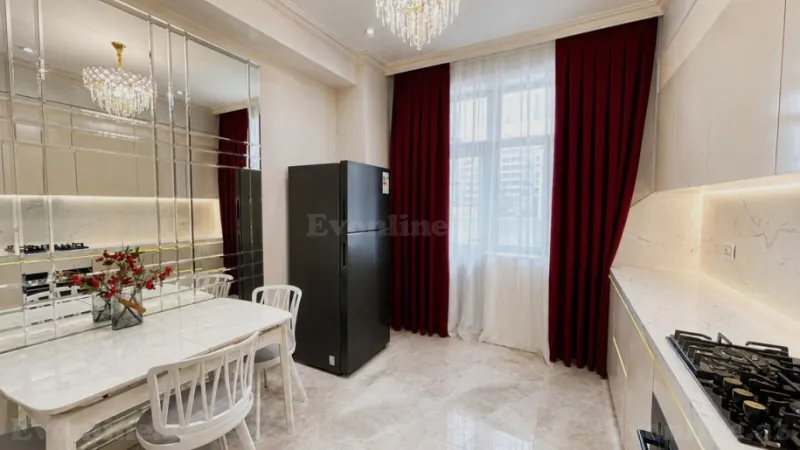 Satılır 3 otaqlı Mənzil Yeni tikili 112 m² 28 May m. - şəkil 10