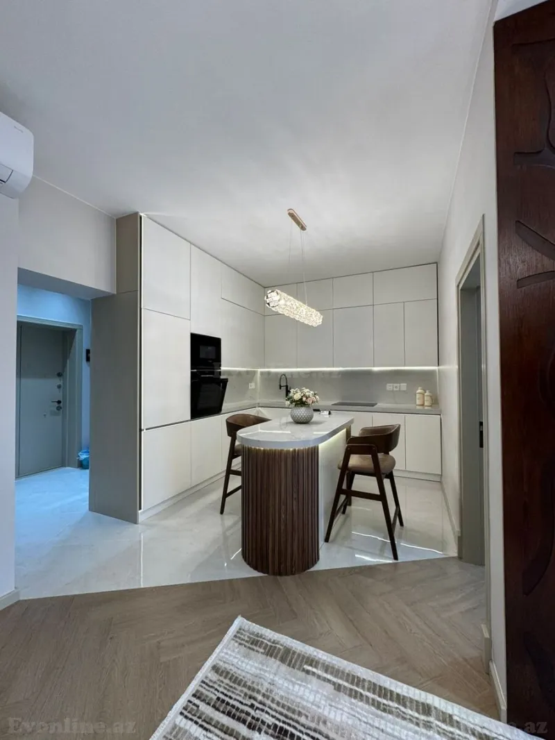 Satılır 2 otaqlı Mənzil Yeni tikili 68 m² Xətai r.